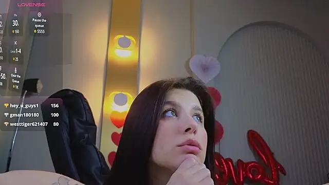 Jenna Adams  online show from 26, 2, 2025