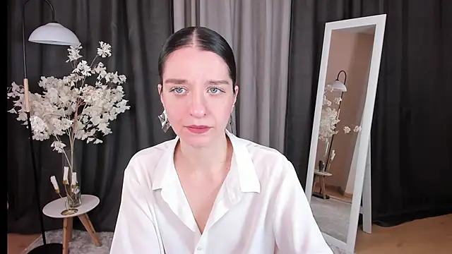 helentasty online show from 7, 3, 2025