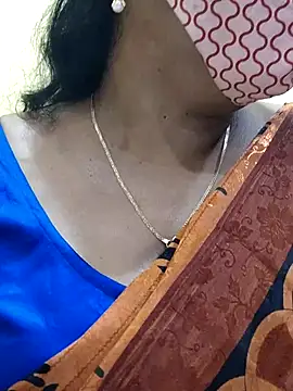 mallu-sumi online show from 5, 3, 2025