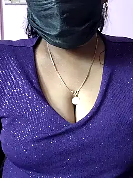 mallu-sumi online show from 18, 4, 2026