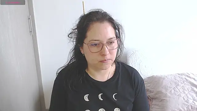May Carlier online show from 13, 4, 2026