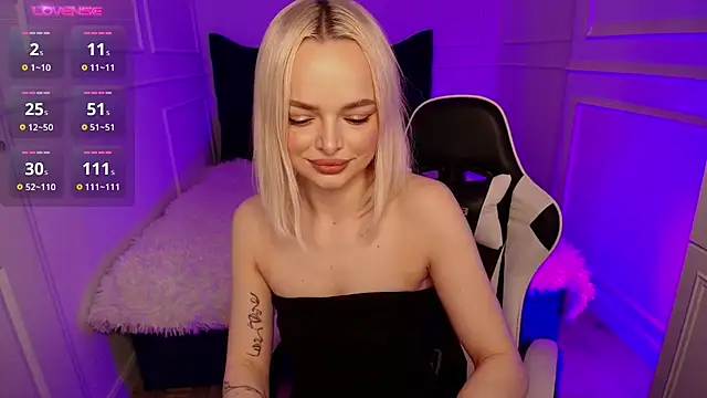 horny blondiee online show from 7, 2, 2025