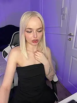 horny blondiee online show from 19, 3, 2025