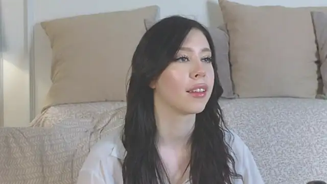 Snapshot of AnnTaint chatting on 7, 12, 2024 AnnTaint online show from 7, 12, 2024