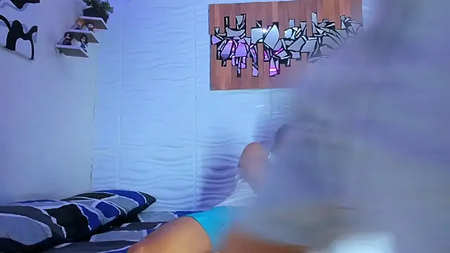 Snapshot of Friendsofeverything_ chatting on 17, 9, 2025 Friendsofeverything  online show from 17, 9, 2025