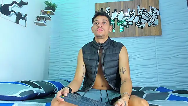 Snapshot of Friendsofeverything_ chatting on 19, 9, 2025 Friendsofeverything  online show from 19, 9, 2025