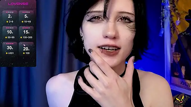 dark vamp  online show from 14, 12, 2024