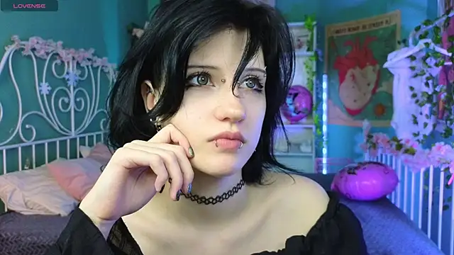 dark vamp  online show from 21, 2, 2025