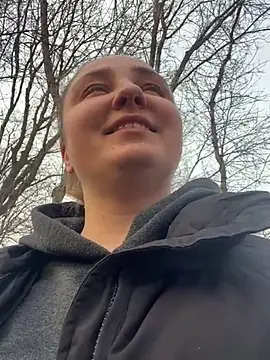 Joannakiss online show from 6, 3, 2025