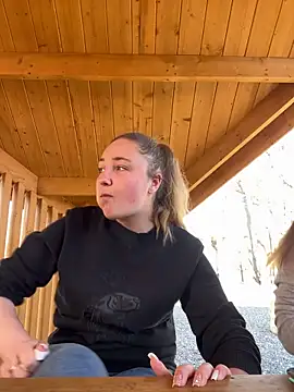 Joannakiss online show from 12, 3, 2025