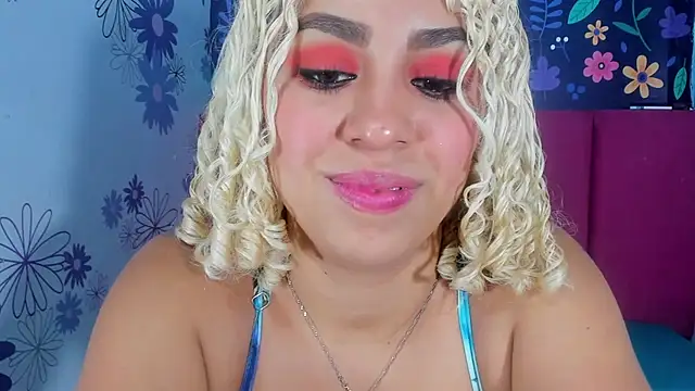 Lucy White   online show from 21, 10, 2025