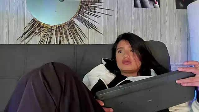 karla 999 online show from 29, 12, 2024