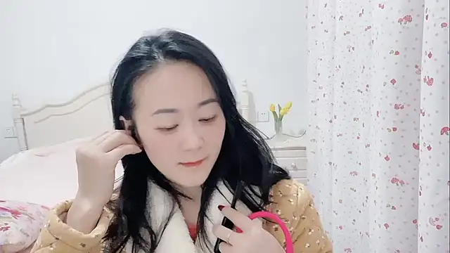 fanfan-FF online show from 2, 2, 2025