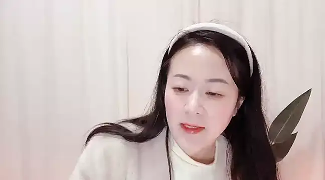 fanfan-FF online show from 8, 3, 2025