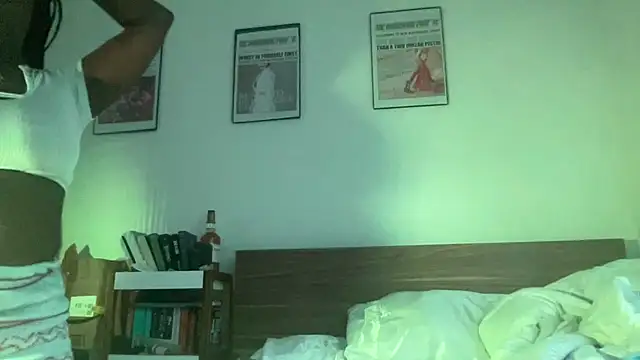 AveryJ99 online show from 19, 12, 2024