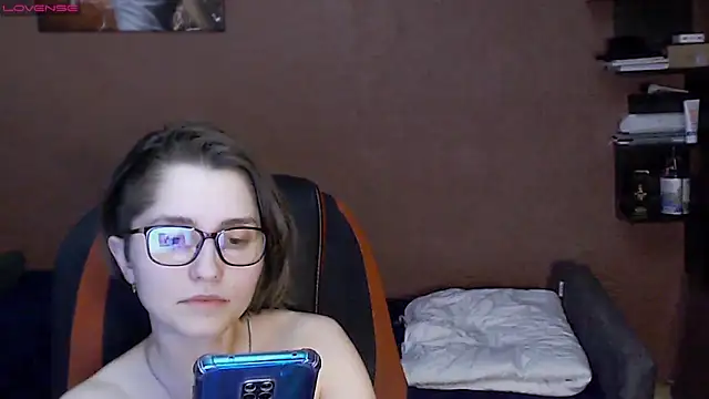 Snapshot of womanstrong78 chatting on 2, 3, 2025 womanstrong78 online show from 2, 3, 2025