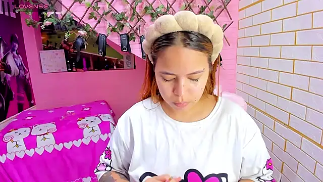 marcellaa303av online show from 5, 12, 2025