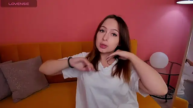 KetrinWhite online show from 26, 9, 2025