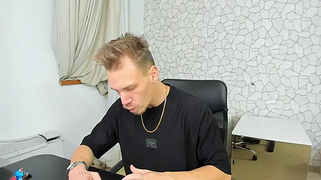 MateoBenjaminX online show from 6, 1, 2025