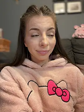 Mia Ethan online show from 20, 12, 2024