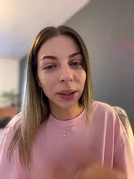 Mia Ethan online show from 15, 7, 2026