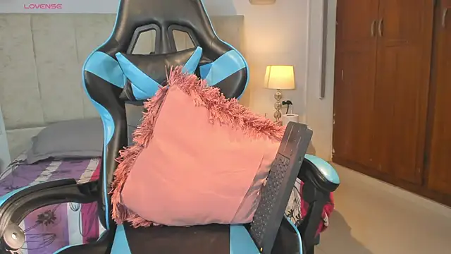  maria foxx  online show from 28, 3, 2026