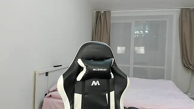 Snapshot of endlesssoffi chatting on 23, 12, 2024 endlesssoffi online show from 23, 12, 2024