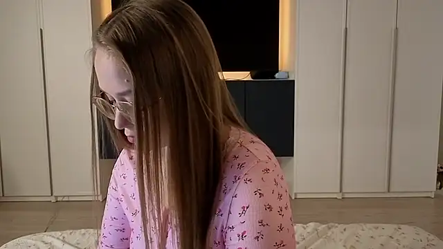 Snapshot of endlesssoffi chatting on 2, 11, 2025 endlesssoffi online show from 2, 11, 2025