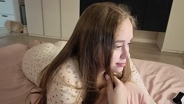 endlesssoffi online show from 11, 4, 2026