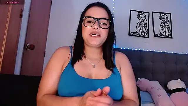 Snapshot of maraa_lee chatting on 4, 3, 2025 maraa lee online show from 4, 3, 2025