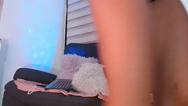 Snapshot of valerycarter_ chatting on 10, 9, 2025 valerycarter  online show from 10, 9, 2025