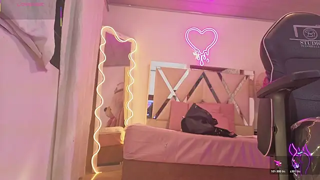 Laylafoxy tay online show from 19, 11, 2025