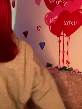 Im Valen Cute online show from 13, 2, 2025