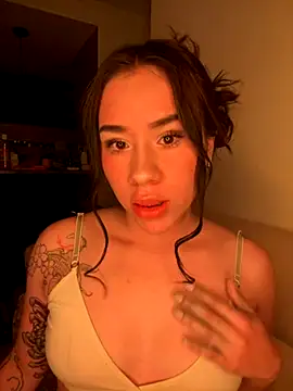 Im Valen Cute online show from 17, 9, 2025