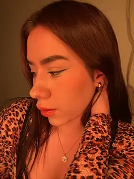 Im Valen Cute online show from 26, 9, 2025