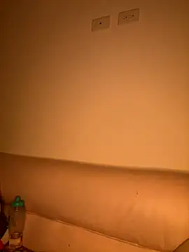 Im Valen Cute online show from 4, 10, 2025