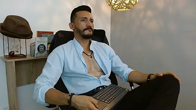 Reiko 85  online show from 17, 2, 2025