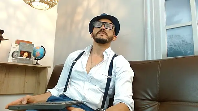 Reiko 85  online show from 20, 3, 2025