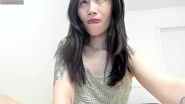 Snapshot of aenie chatting on 18, 3, 2025 aenie online show from 18, 3, 2025