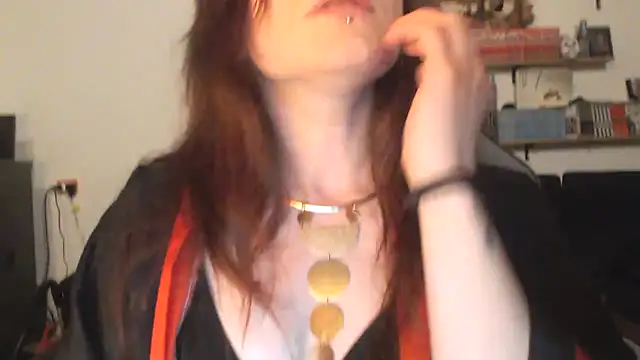 complicata mente online show from 22, 12, 2024