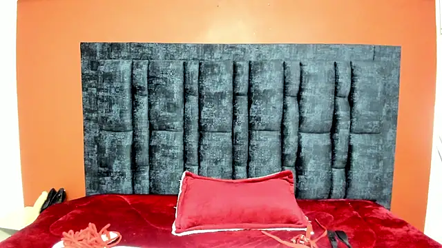 Aurora Doll  online show from 3, 10, 2025