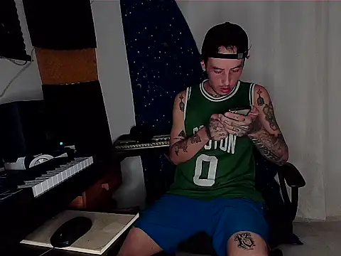 Snapshot of patrik_tattoo_ chatting on 3, 2, 2025 patrik tattoo online show from 3, 2, 2025