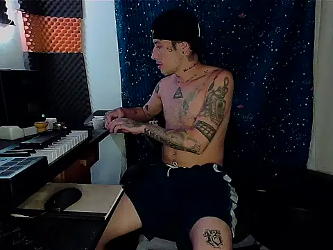 Snapshot of patrik_tattoo_ chatting on 26, 2, 2025 patrik tattoo online show from 26, 2, 2025
