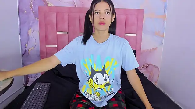 LizzMartin online show from 11, 1, 2025