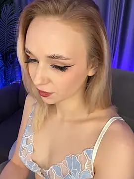 Snapshot of Eva_Millss chatting on 8, 2, 2025 Eva Millss online show from 8, 2, 2025