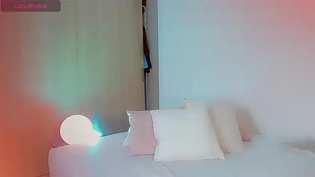 DanniLee  online show from 17, 4, 2026