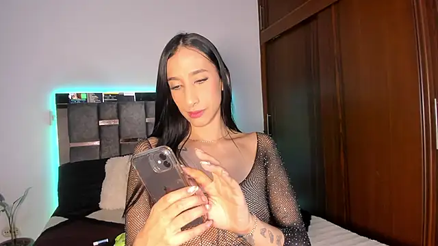 Carol M8 online show from 12, 3, 2025