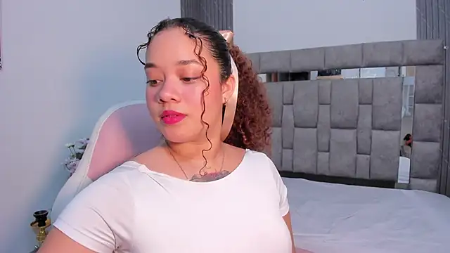 zulyjones online show from 17, 11, 2025