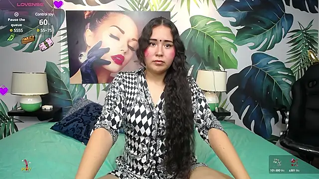 Snapshot of hushaima chatting on 5, 2, 2025 hushaima online show from 5, 2, 2025