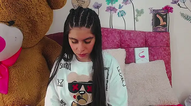 Snapshot of Madisson_Ivanova chatting on 20, 12, 2024 Madisson Ivanova online show from 20, 12, 2024